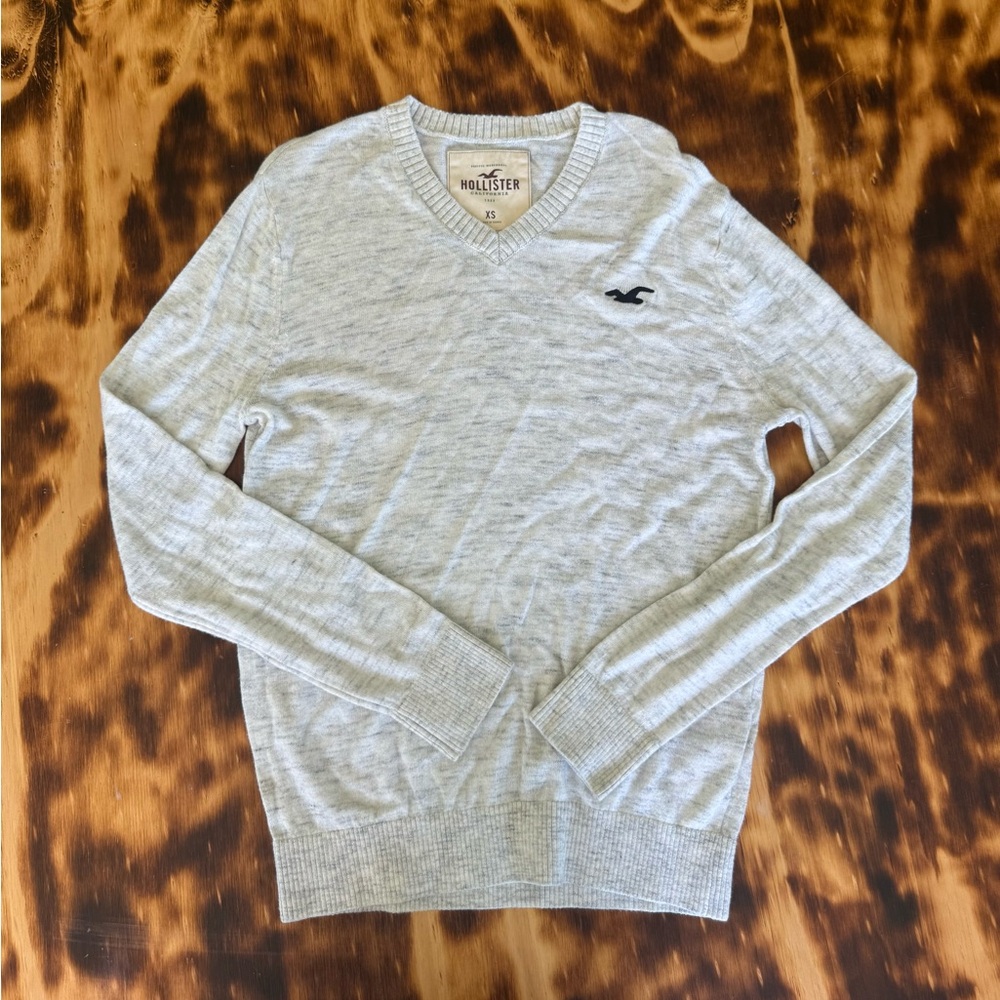 Hollister Light Gray V-Neck Sweater for Men